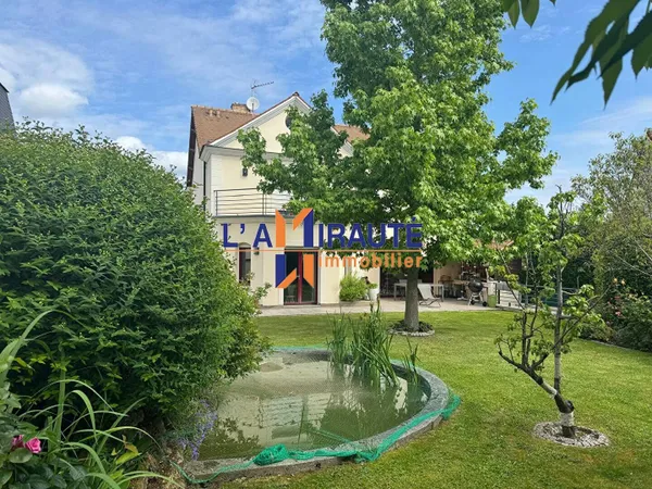 Maison 9 pièces 250 m² 