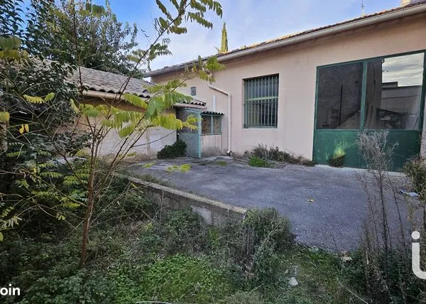 Commerce 3 pièces 91 m² 