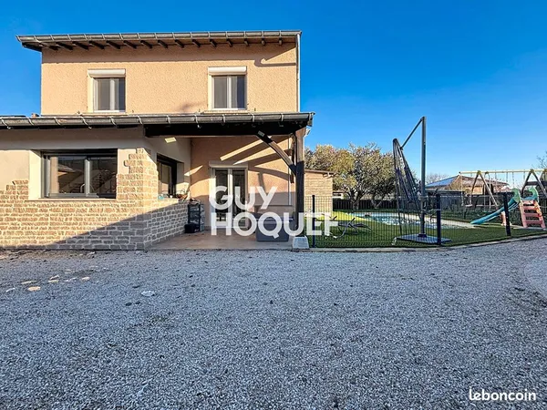 Maison 6 pièces 166 m² 