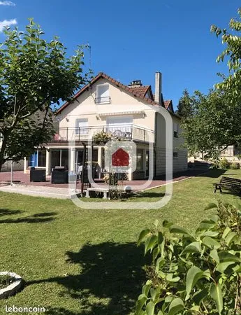 Maison 6 pièces 141 m² 