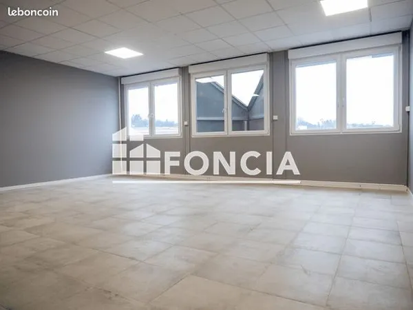 Local commercial 189 m² 