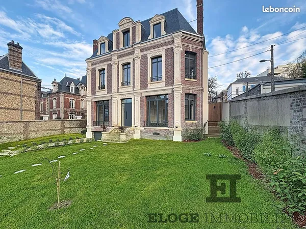 Maison 6 pièces 160 m² 