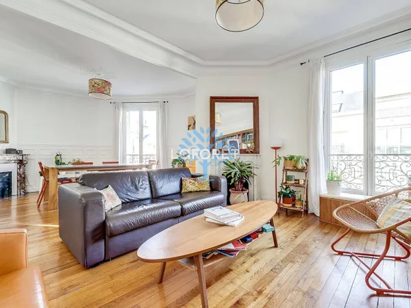 Appartement 7 pièces 123 m² 