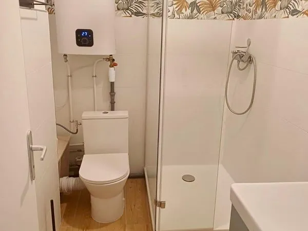 Studio Meublé Récemment Rénové 