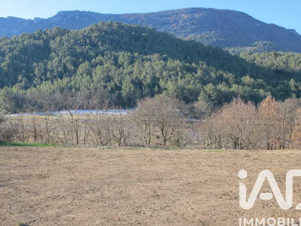 Terrain 934 m² 