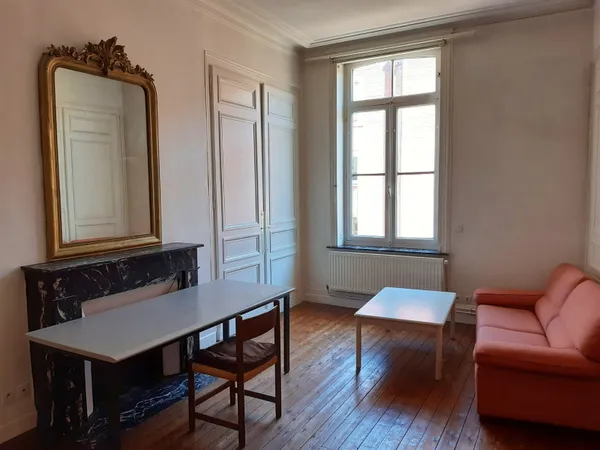 Loue Chambre d'étudiant meublée de 30m² (Vieux Lille) 
