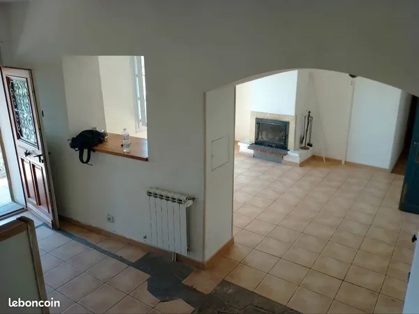 Vente maison Maison 3 chambres avec terrase, cave et garage 