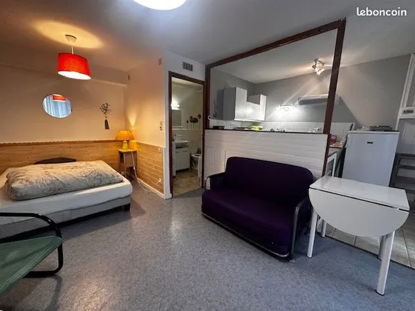 Studio 1 pièce 26 m² 