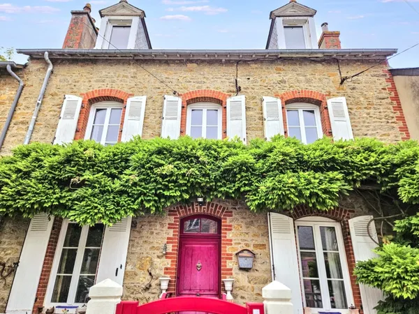 Vends maison 150m² Dinard - Maison avec travaux à 3 min à pied de la plage de l'Écluse 