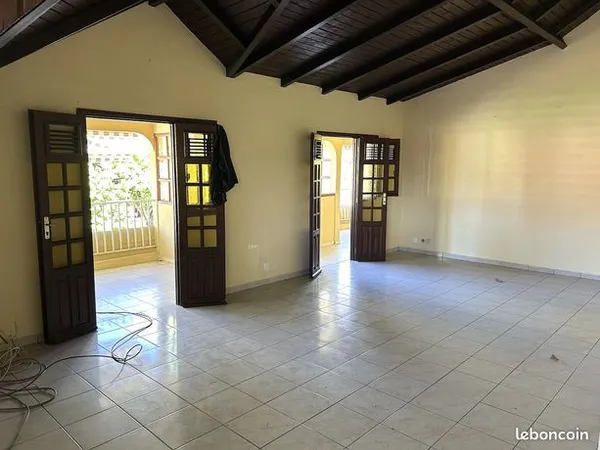 Appartement 3 pièces 84 m² 