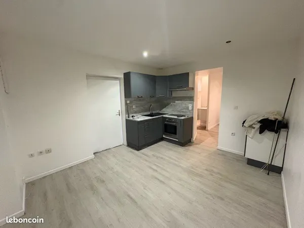 A LOUER APPARTEMENT 2 pièces 