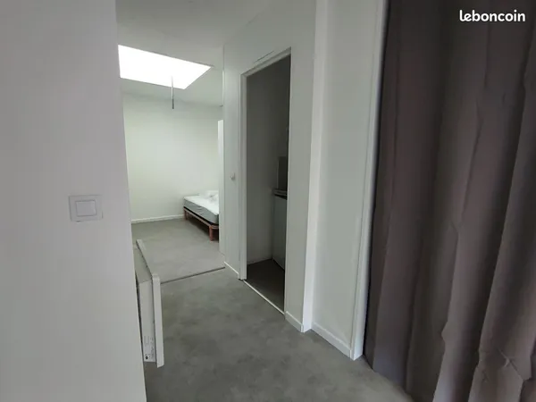 Studio 1 pièce 19 m² 