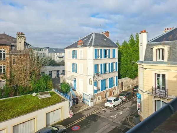 Studio 1 pièce 16 m² 