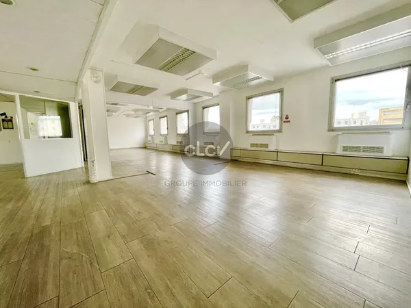 Bureaux 265 m2 Métro Charpennes 69100 Villeurbanne 