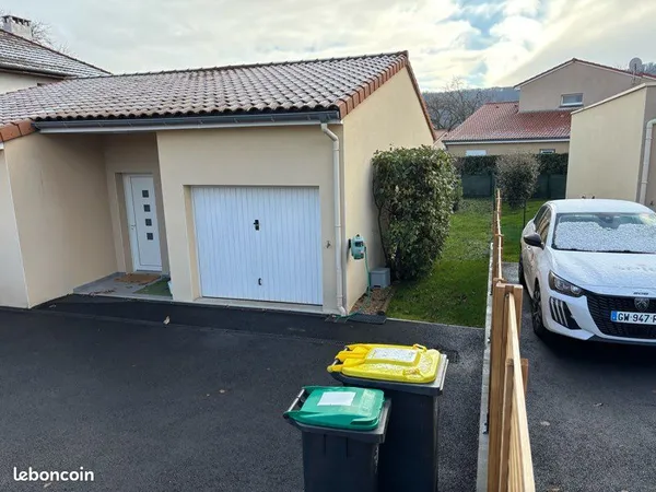Maison récente T4 marsat avec jardin 