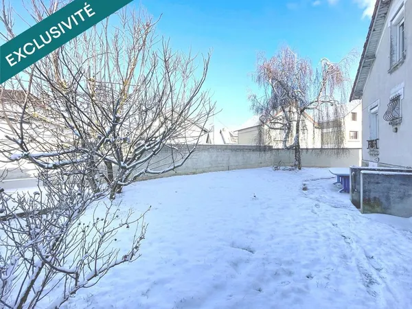 Secteur Prisé - Maison de 84 m2 (104 m2 au sol) avec un beau jardin (parcelle de 319m2) à deux pas 
