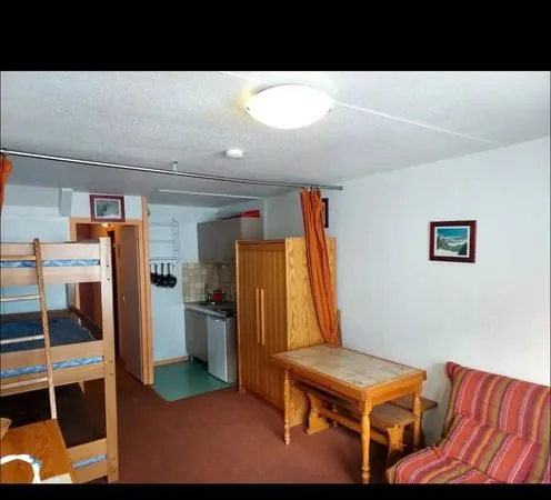 Studio 1 pièce 23 m² 
