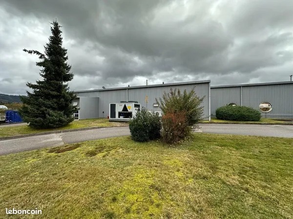 Bâtiment 2 840 m² 