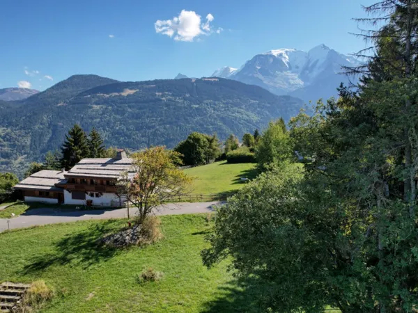 Chalet neuf individuel avec vue sur le Mont-Blanc 