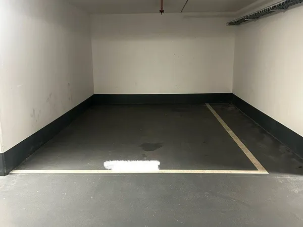 Parking 16 m² 