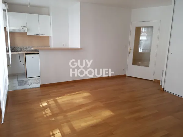 Appartement 1 pièce d'environ 32,18 m² à louer à VILLIERS SUR MARNE (94350). 