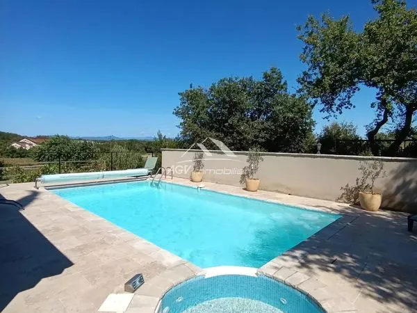 Maison 5 pièces 160 m² 
