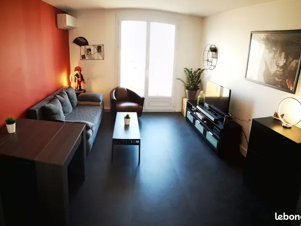Appartement T3 traversant Rue Pasteur 