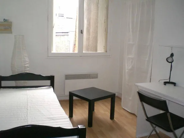 Studio 1 pièce 18 m² 