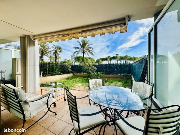 Studio 1 pièce 28 m² 
