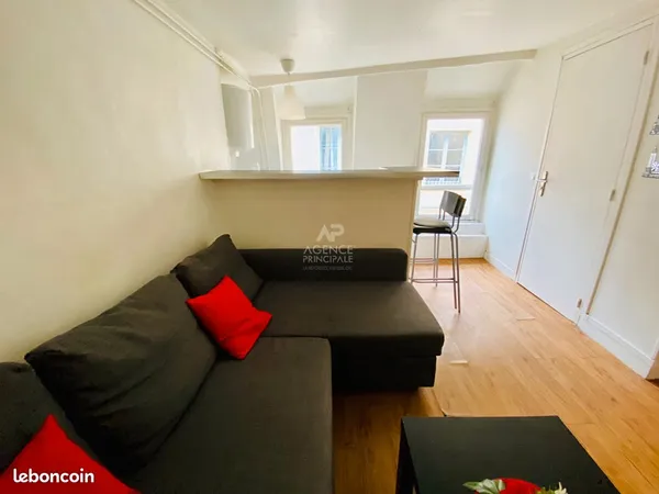 Studio 1 pièce 15 m² 