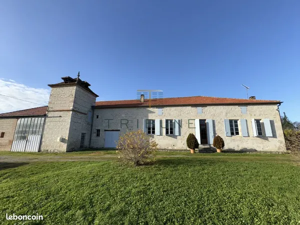 Maison 6 pièces 220 m² 