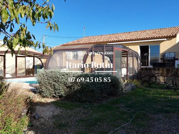 Villa Type 5 avec piscine et grand garage 