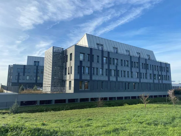 Bureau 176 m² 