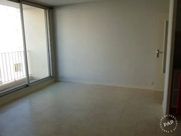 Studio 1 pièce 32 m² 