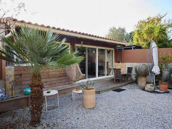 Superbe opportunité à Propriano : Appartement 3 pièce(s) 104 m2 avec jardin de 600 m2 et petite 