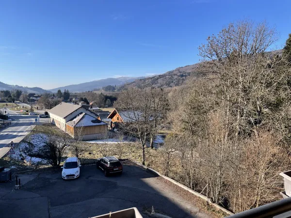 Appartement 3 pièces - 70 m² Carrez / 110 m² au sol 