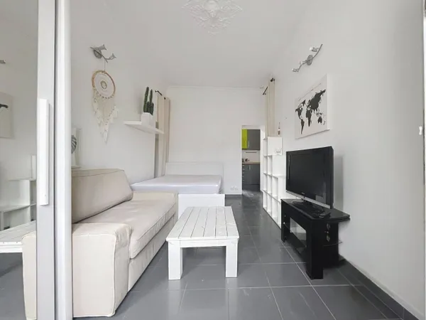Studio 1 pièce 26 m² 
