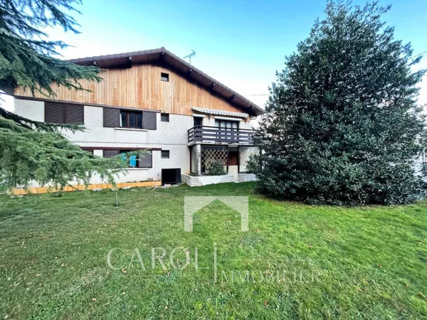 Maison 11 pièces 226 m² 