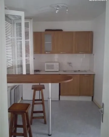 Appartement F1 Meublé 