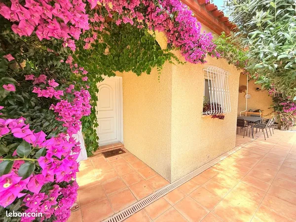Villa 5 pièces 144 m² 