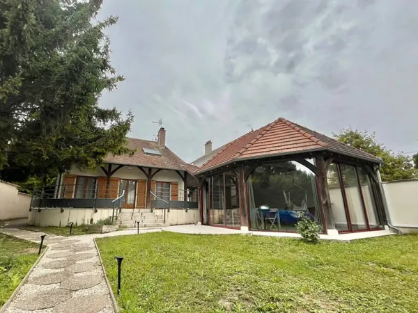 Maison 7 pièces 162 m² 