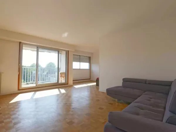 Appartement-3 pièces-75 m2-cave-box-étage 5/6-ascenseur