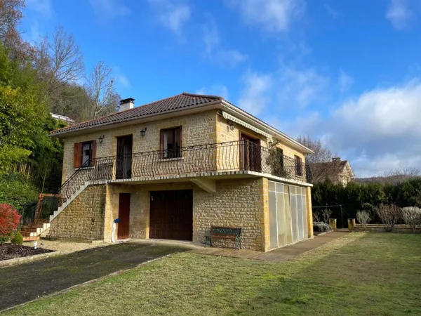 Maison 6 pièces 143 m² 