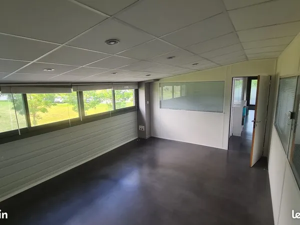 🏡 Bureau / studio indépendant - calme & lumineux - Ste Foy d'Aigrefeuille 
