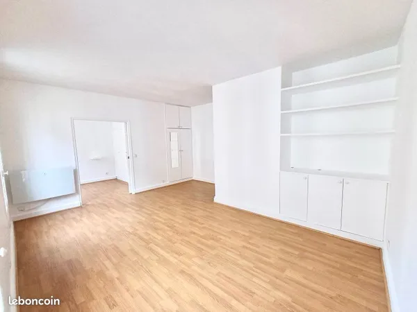 À vendre : Appartement 4 pièces (T4) de 75 m² - 119 rue de Tocqueville 75017 Paris - 3ème étage 