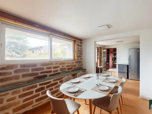 Ensemble immobilier de 315m² situé à Bailleau-Le-Pin 