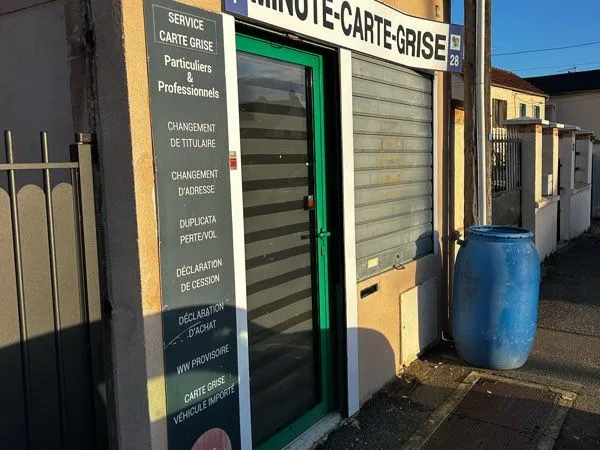 Immobilier professionnel Location Dreux 1p 12m² 430€