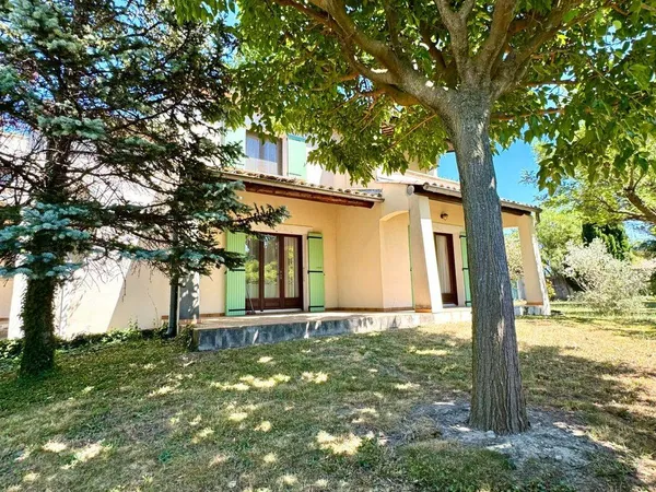 Maison 8 pièces 220 m² 