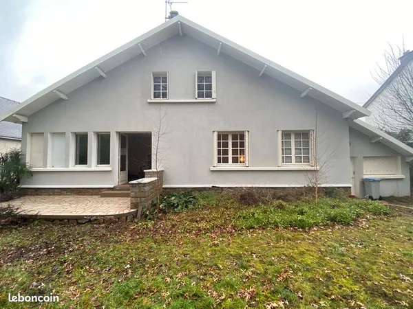 Propriété 8 pièces 141 m² 