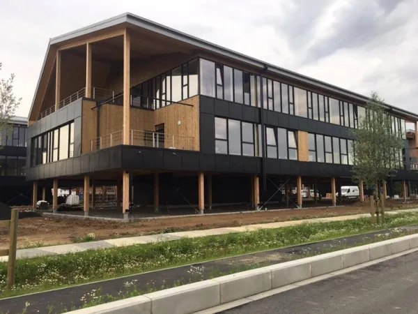 Bureaux 1212 m² 